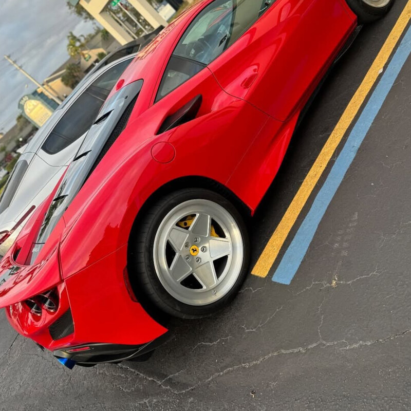 7C wheels on a Ferrari 458